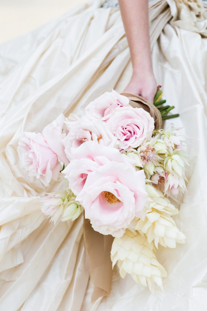 bridal-bouquet-pink-roses
